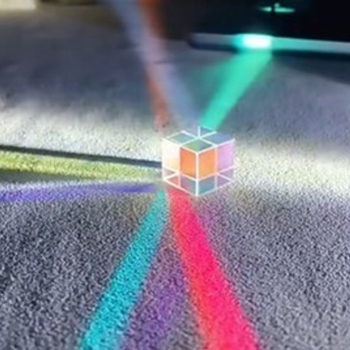 Cristal Arcoiris Cubo Refracción Luz Ciencia Prisma 15x15mm 3