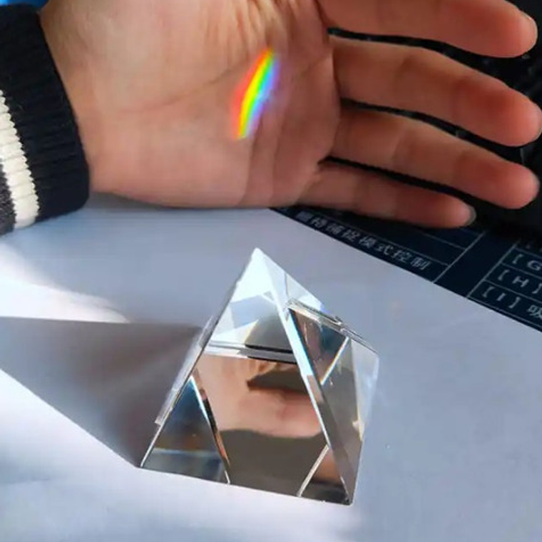 Pirámide Arcoiris Refracción Luz Ciencia Prisma 40x40x40mm 2
