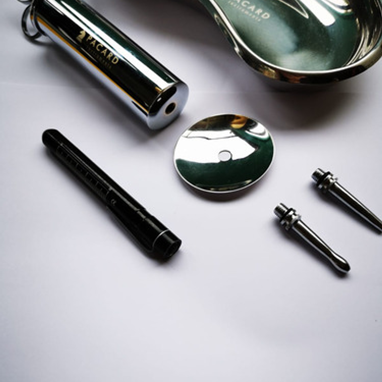 Kit Completo Lavado Oídos Con Linterna Led Original Pacard 6