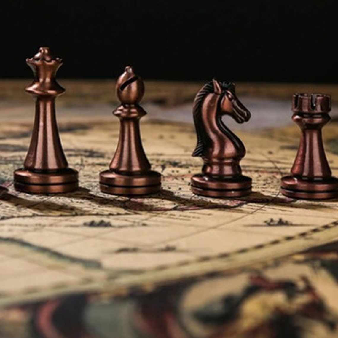 Tablero Ajedrez Deluxe Piezas Metálicas Cobre Y Bronce 29cm 4