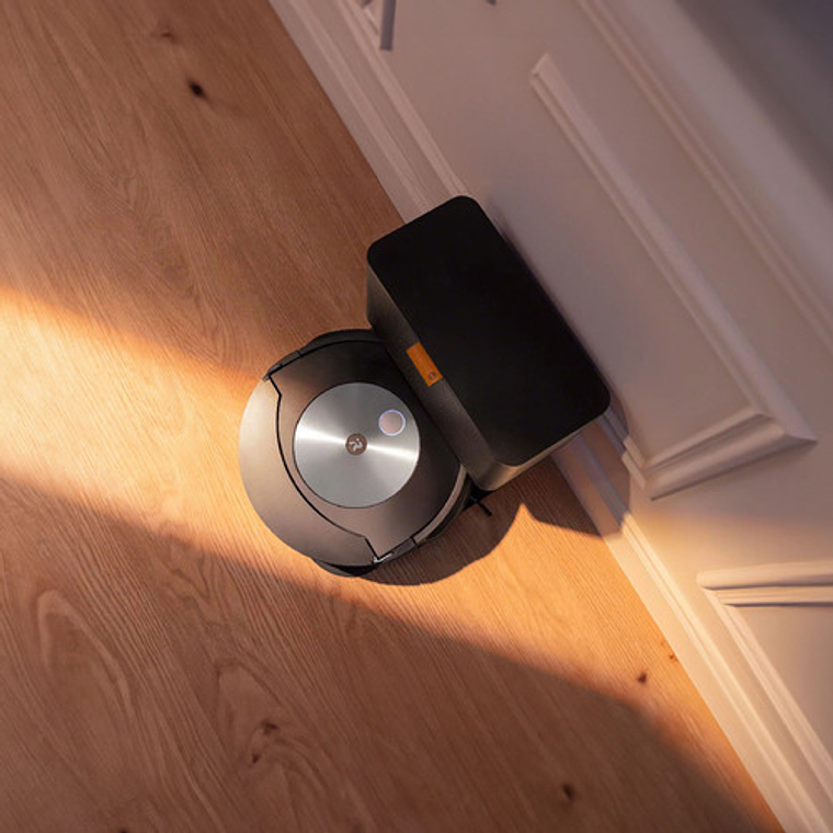 Combo Aspiradora Y Trapeadora 2 En 1 Irobot Roomba J7+ Color Negro 9