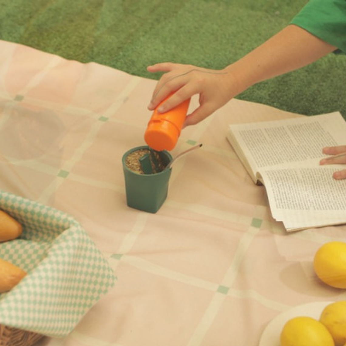 Set Despolvillador De Yerba + Dosificador Azúcar Buena Cepa 40