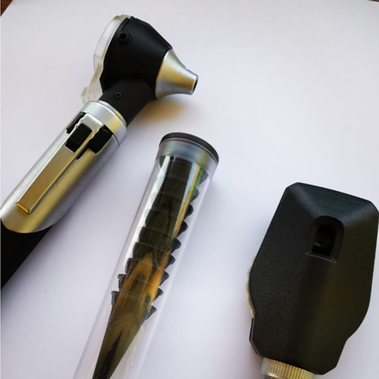 Otoscopio Led Optica +10 Conos Medico Reflejo Examen Colores 7