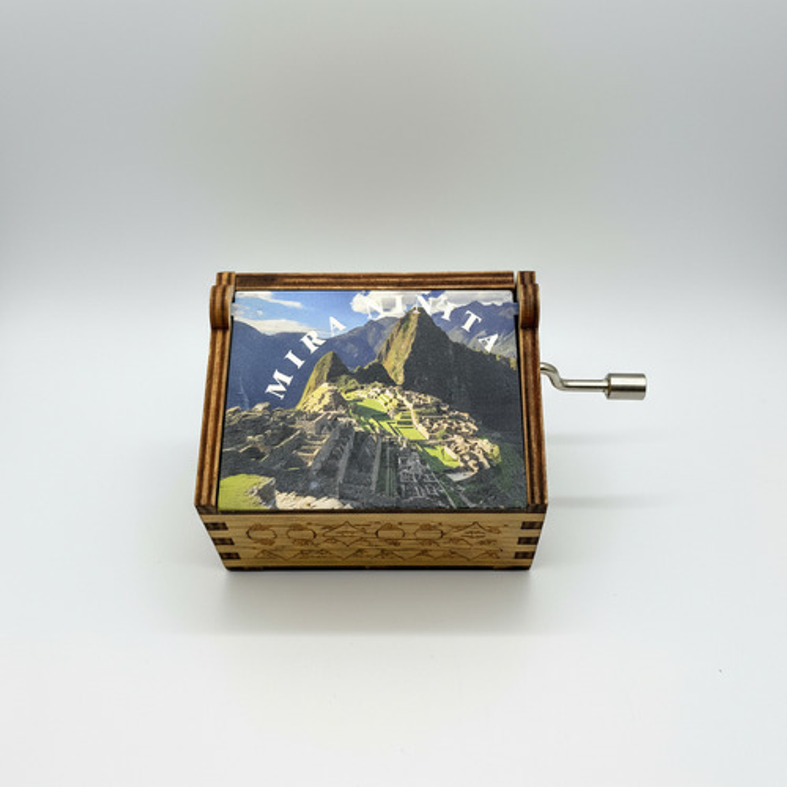 Caja Musical De Madera Con Manivela Los Jaibas Mira Niñita 3