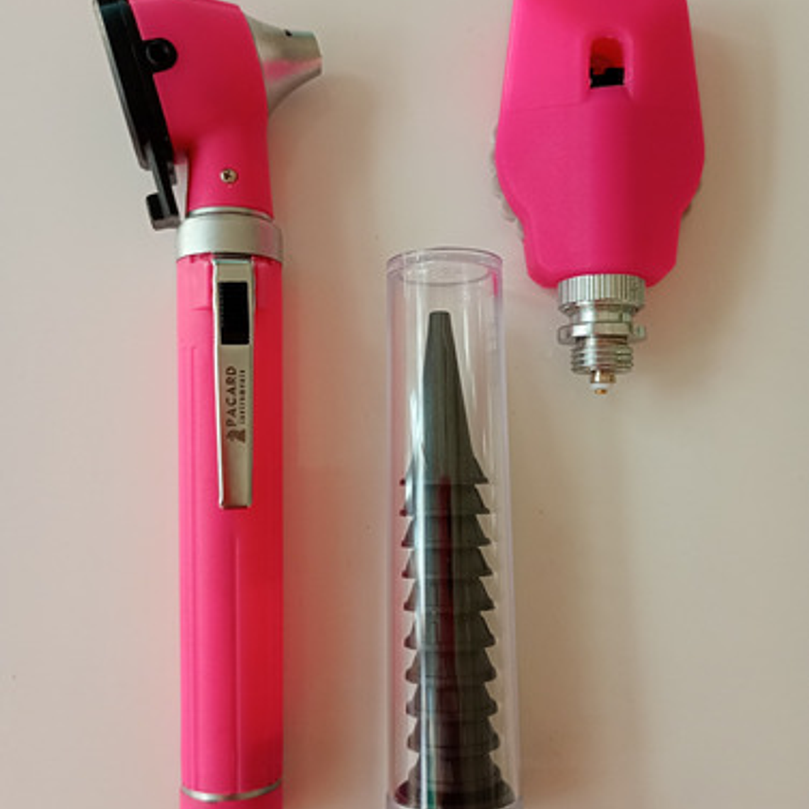Otoscopio Y Oftalmoscopio Set Medico Reflejo Santiago Full 25