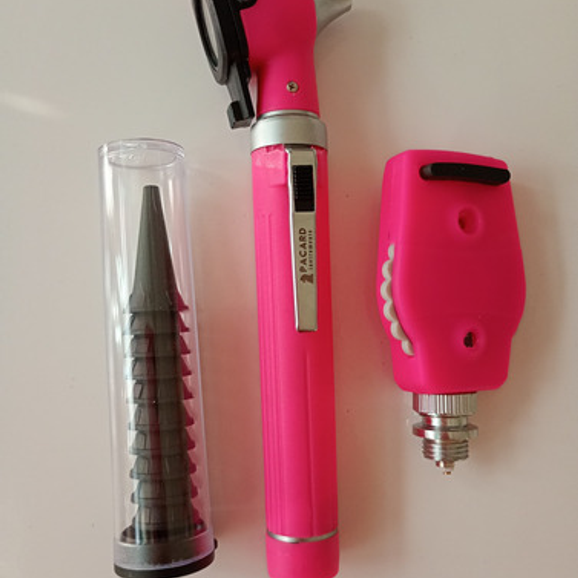 Otoscopio Y Oftalmoscopio Set Medico Reflejo Santiago Full 26
