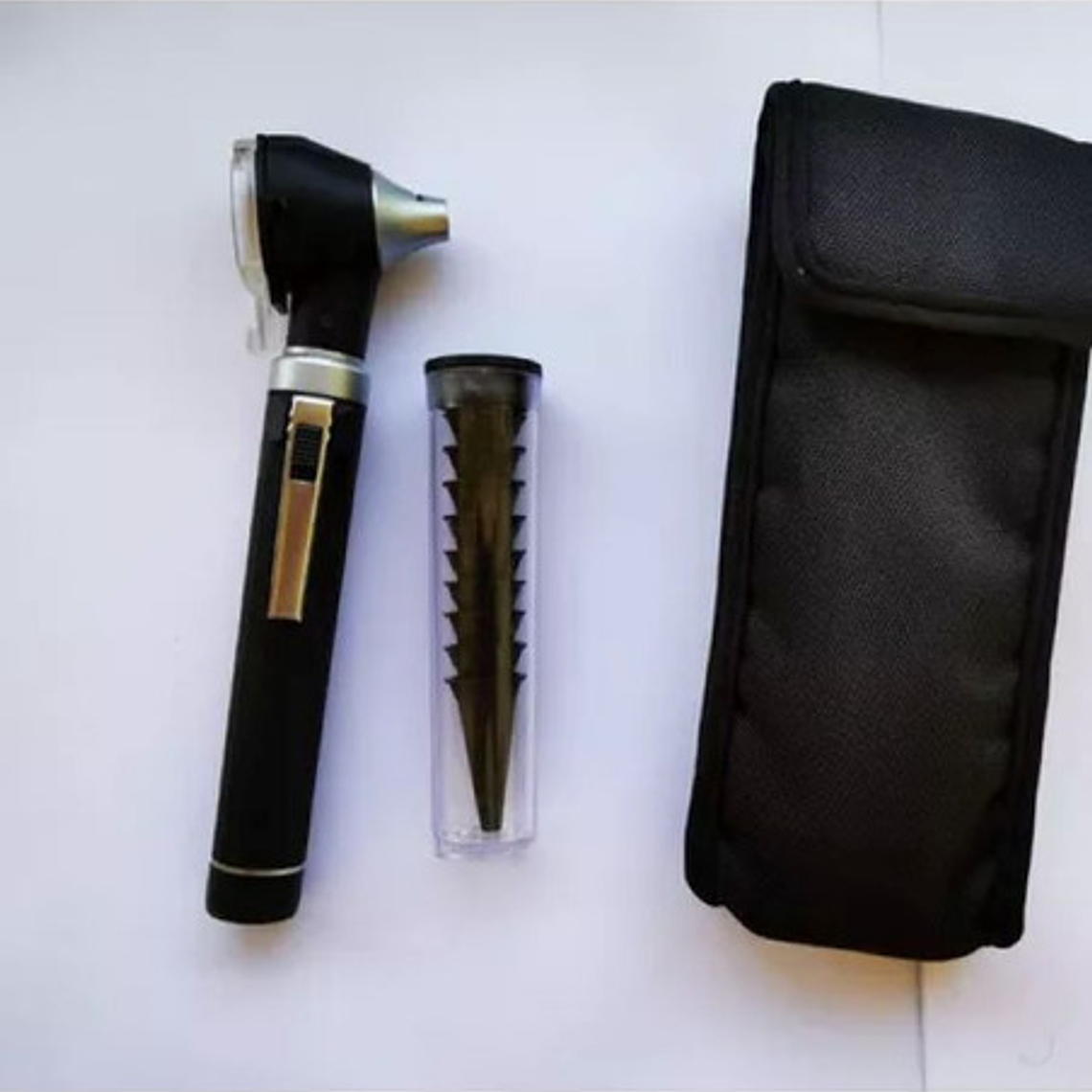 Otoscopio Led Optica +10 Conos Medico Examen Marca Pacard Color Negro 3