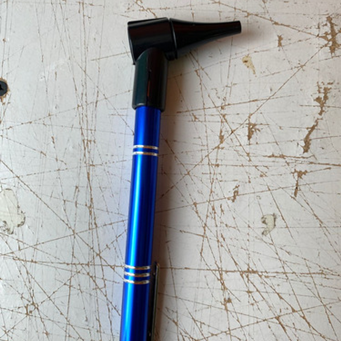 Otoscopio Médico Set  Xl + Conos 2 Pilas Único C/ Estuche 9