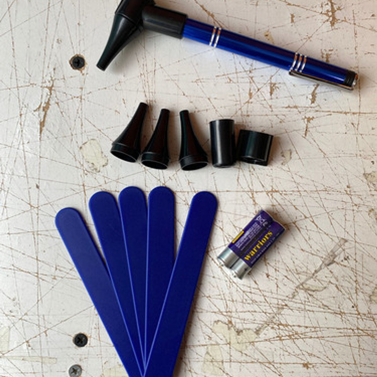 Otoscopio Médico Set Xl + Conos 2 Pilas Único C/ Estuche Color Azul 5