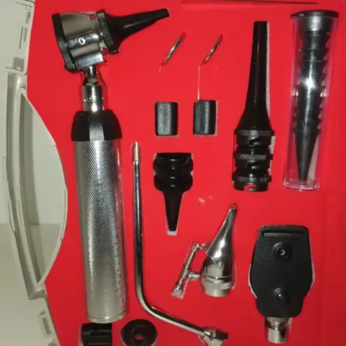 Set Xl Otoscopio Oftalmoscopio Rinoscopio Pacard Maletín 2
