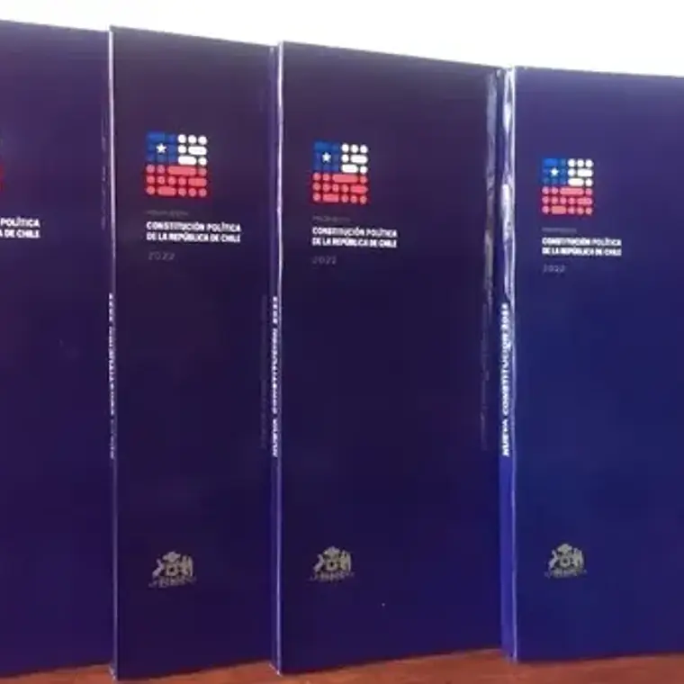 Nueva Constitución Para Chile 2022 Final + Regalos Santiago 4