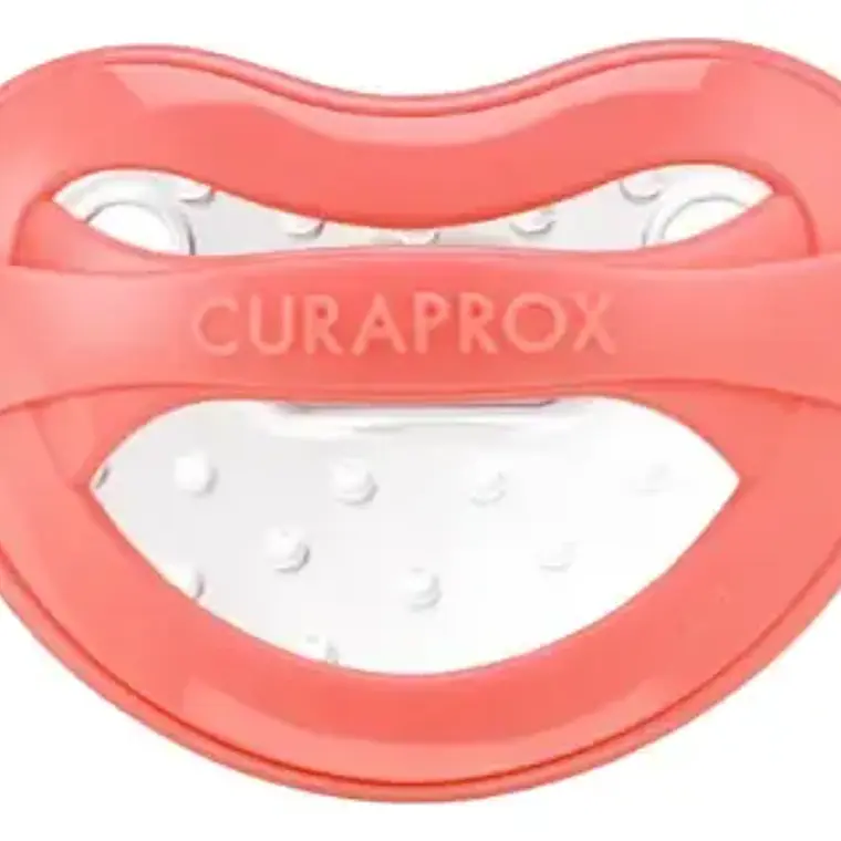 Set Chupete Fisiológico Bebés Curaprox + Sujetador Comodidad 15