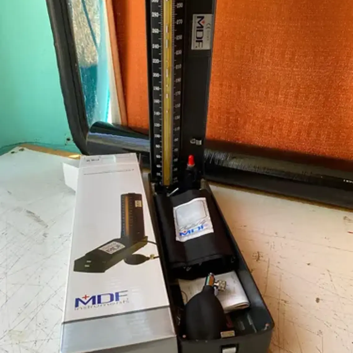 Tensiómetro Esfingomanómetro De Mercurio Torre Profesional Negro 8