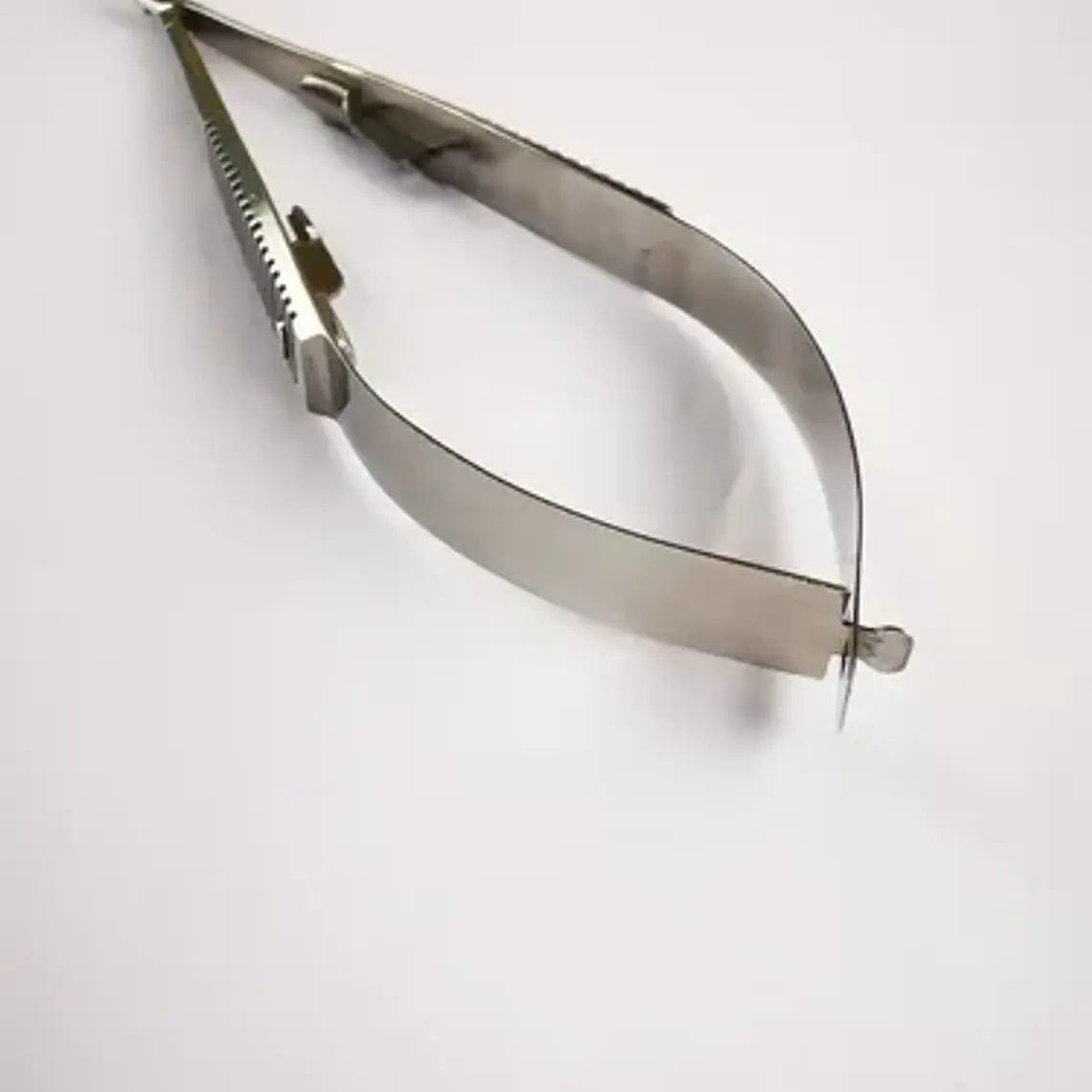 Pinza Castroviejo 18cm Cirugía La Mejor Calidad Santiago 3