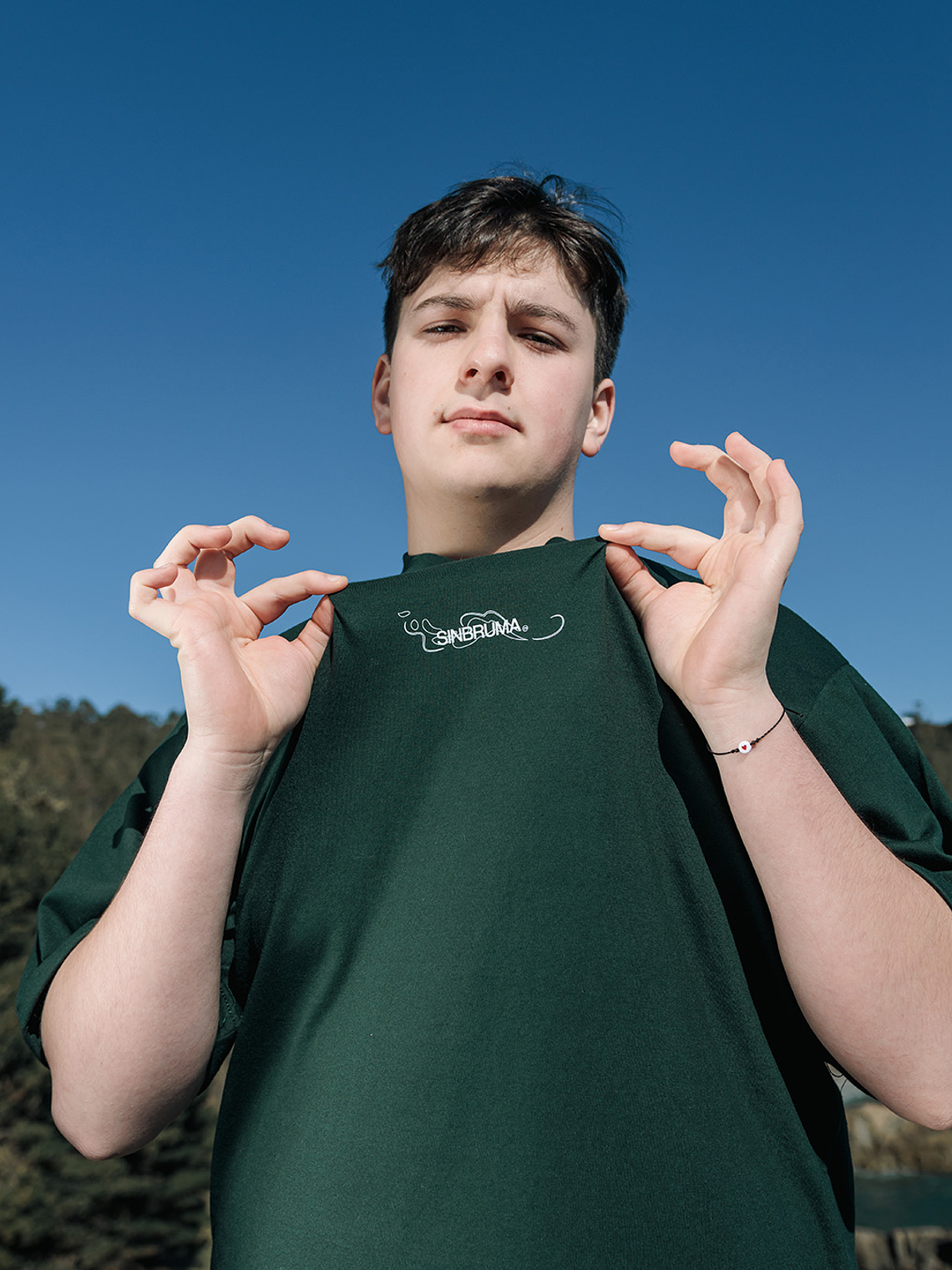 POLERA VERDE BOTELLA - ISAÍAS 44:22 - OVERSIZED FIT 2