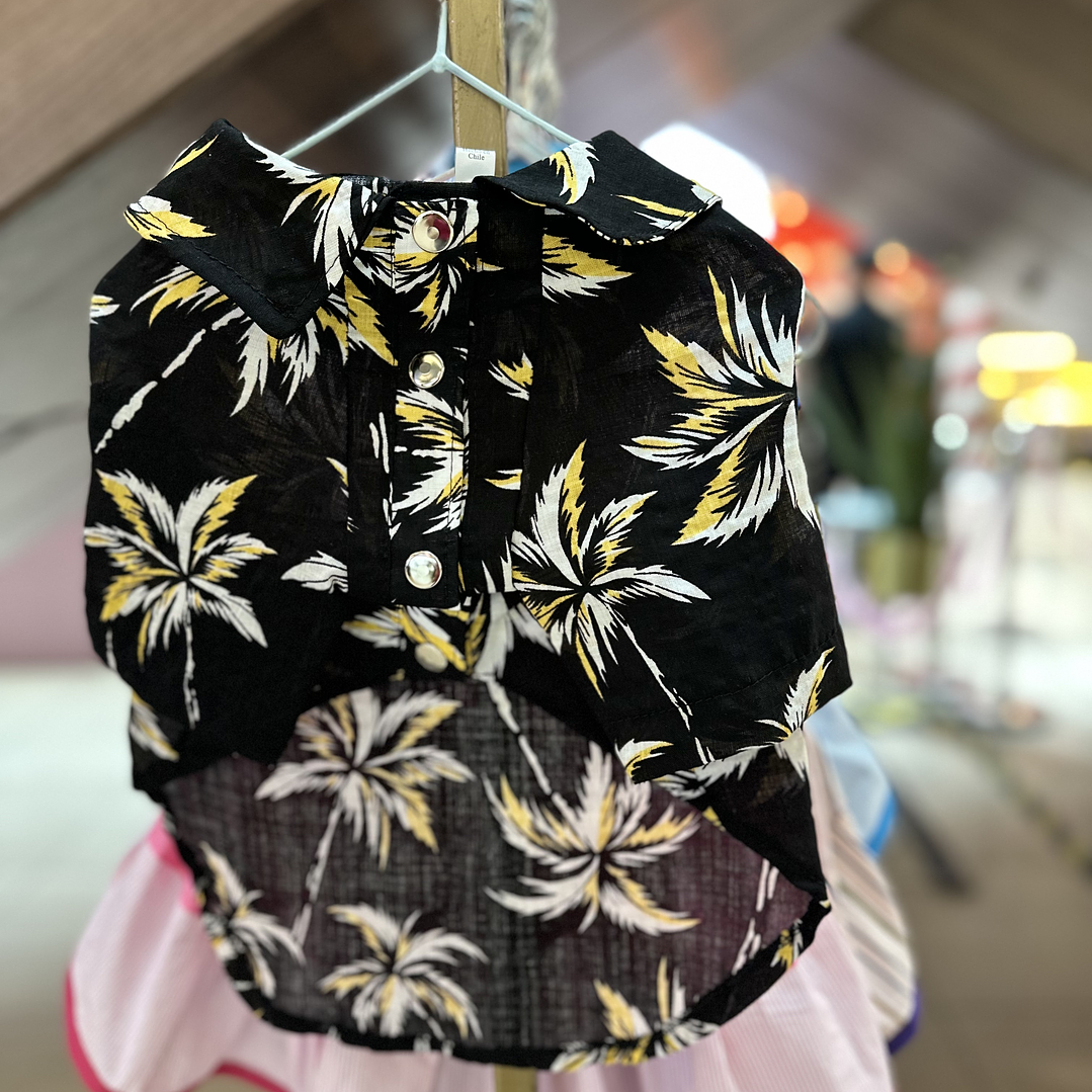 Guayabera negra con palmeras  2