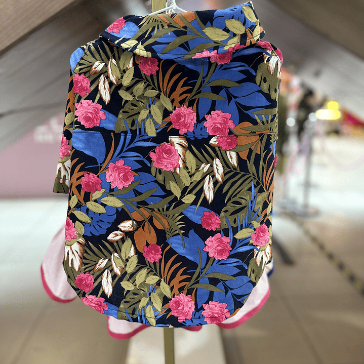 Guayabera Negras con flores  1