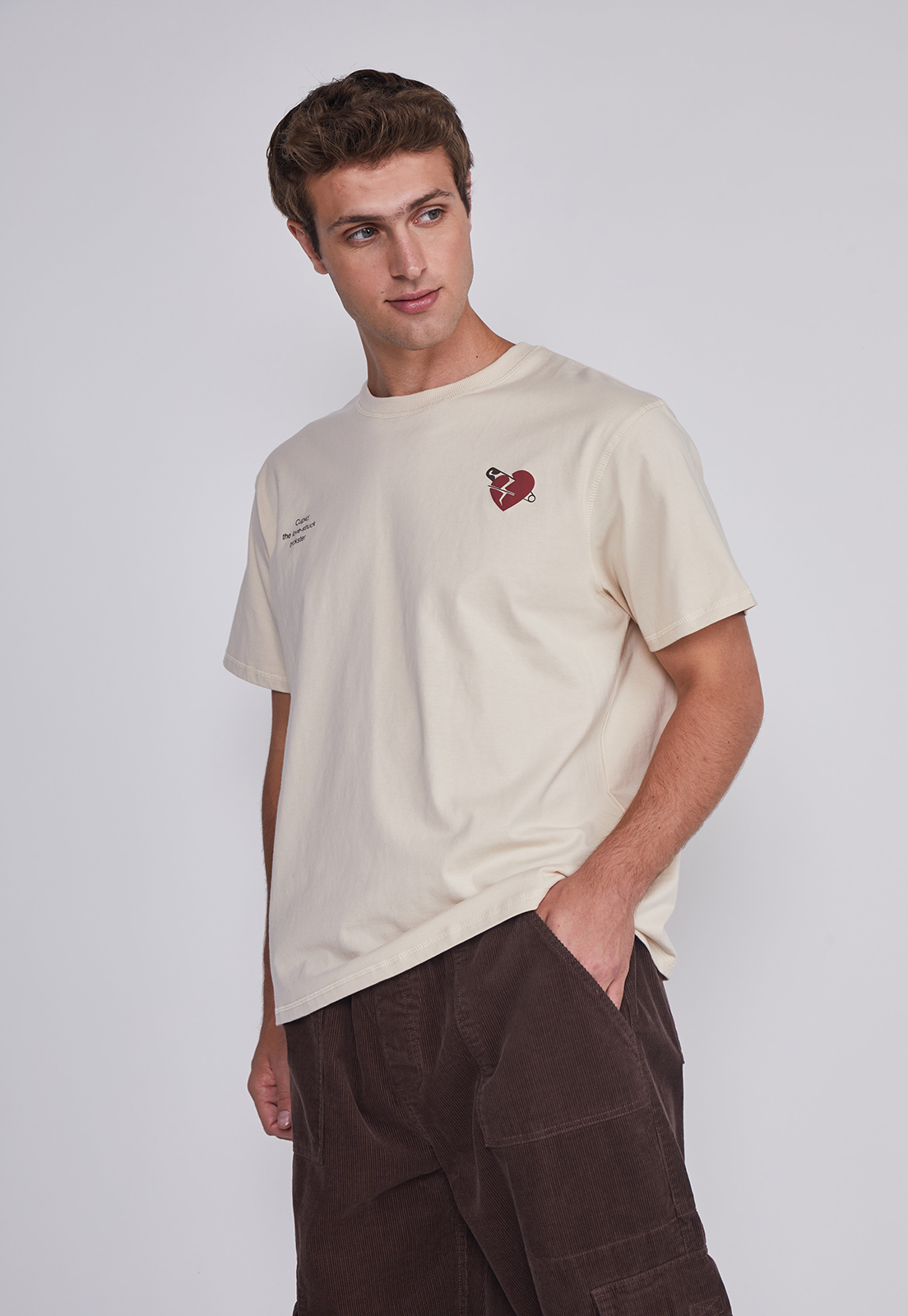 Polera Hombre Corazon Cupido Beige Sioux 1