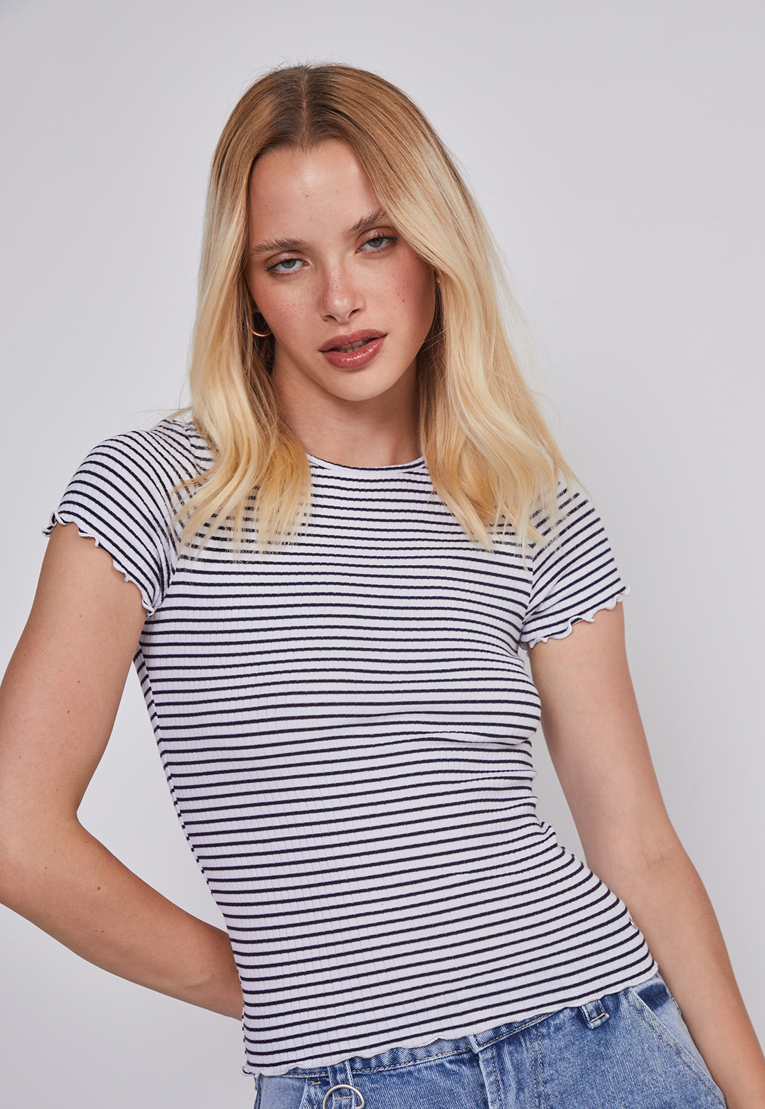 Polera Mujer Listada Rulet Negro Sioux 2