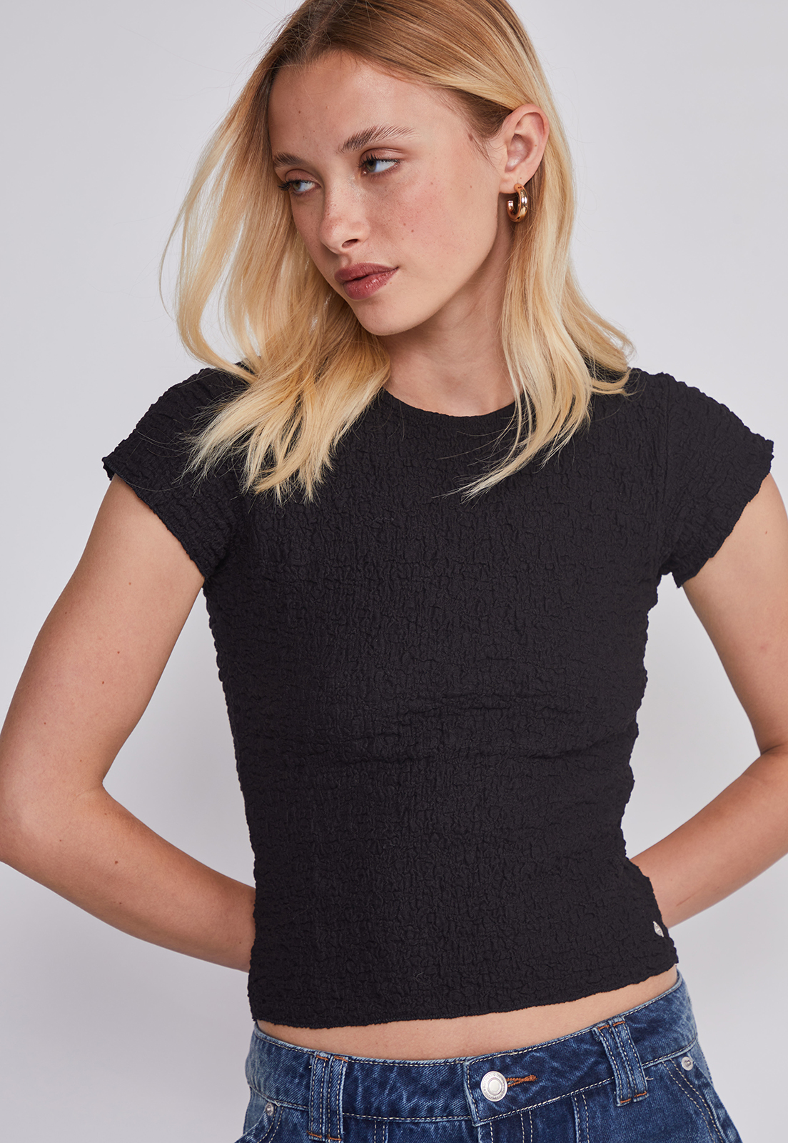 Polera Mujer Texturada Negro Sioux 3