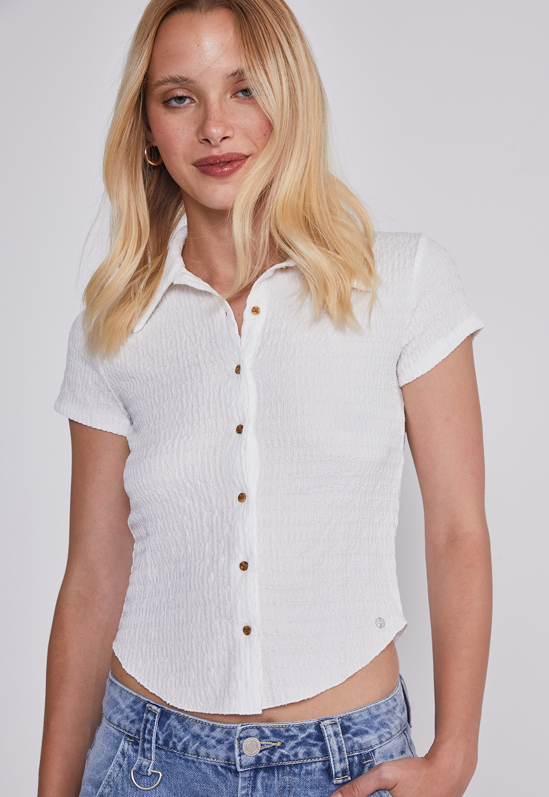 Blusa Mujer Texturada Botones Blanco Sioux 3