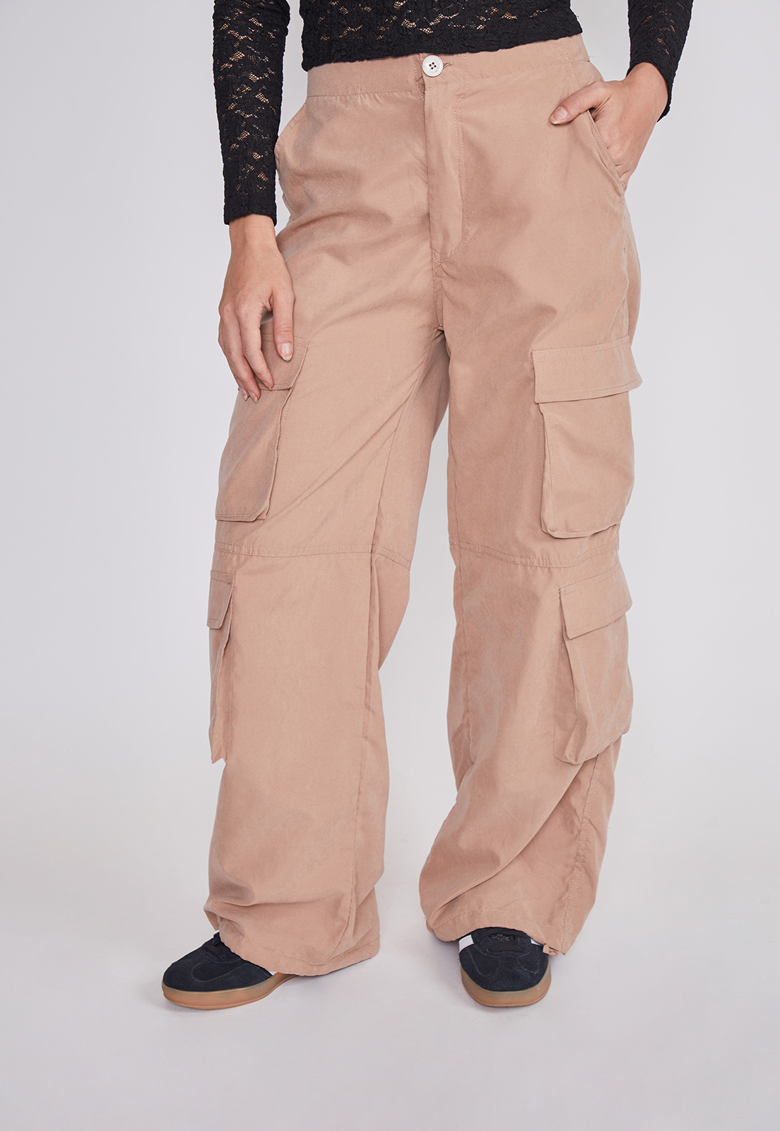 Pantalón Mujer Cargo Basta Café Sioux 1