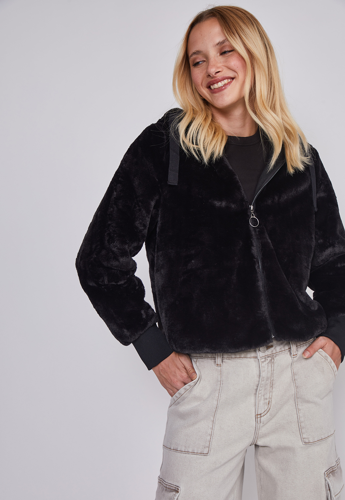 Polar Mujer Con Cierre Negro Sioux 2