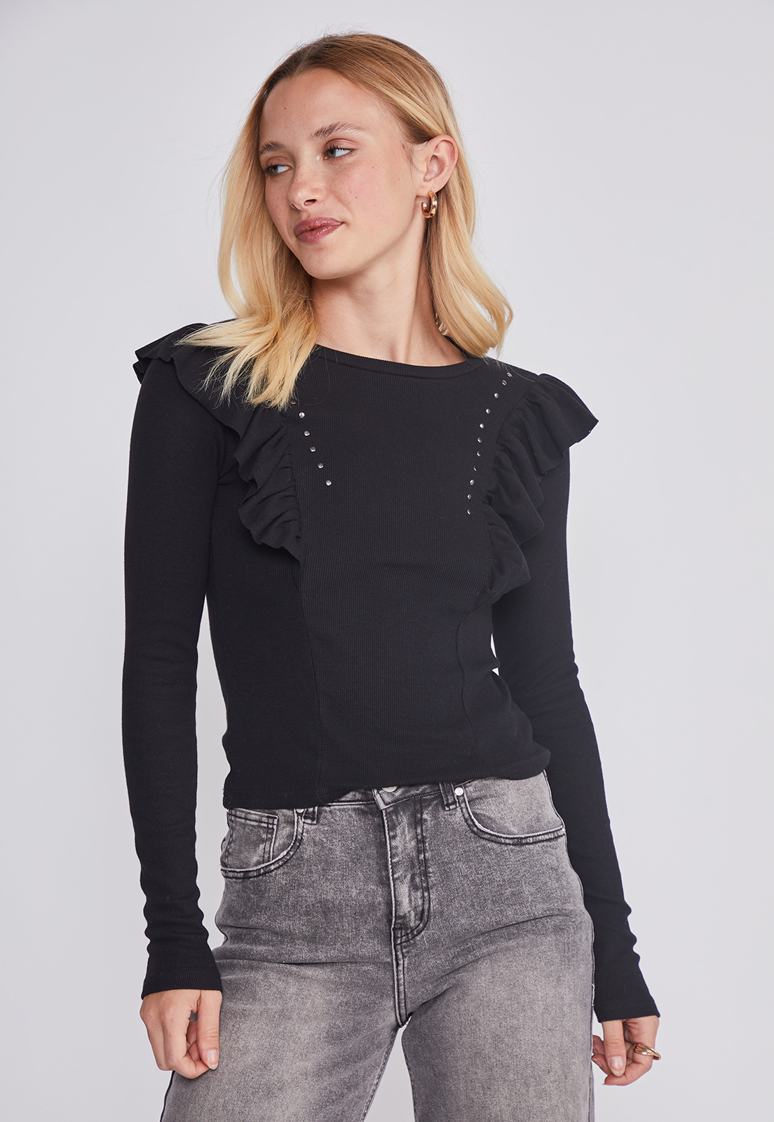 Polera Mujer Vuelos Delantero Negro Sioux 1