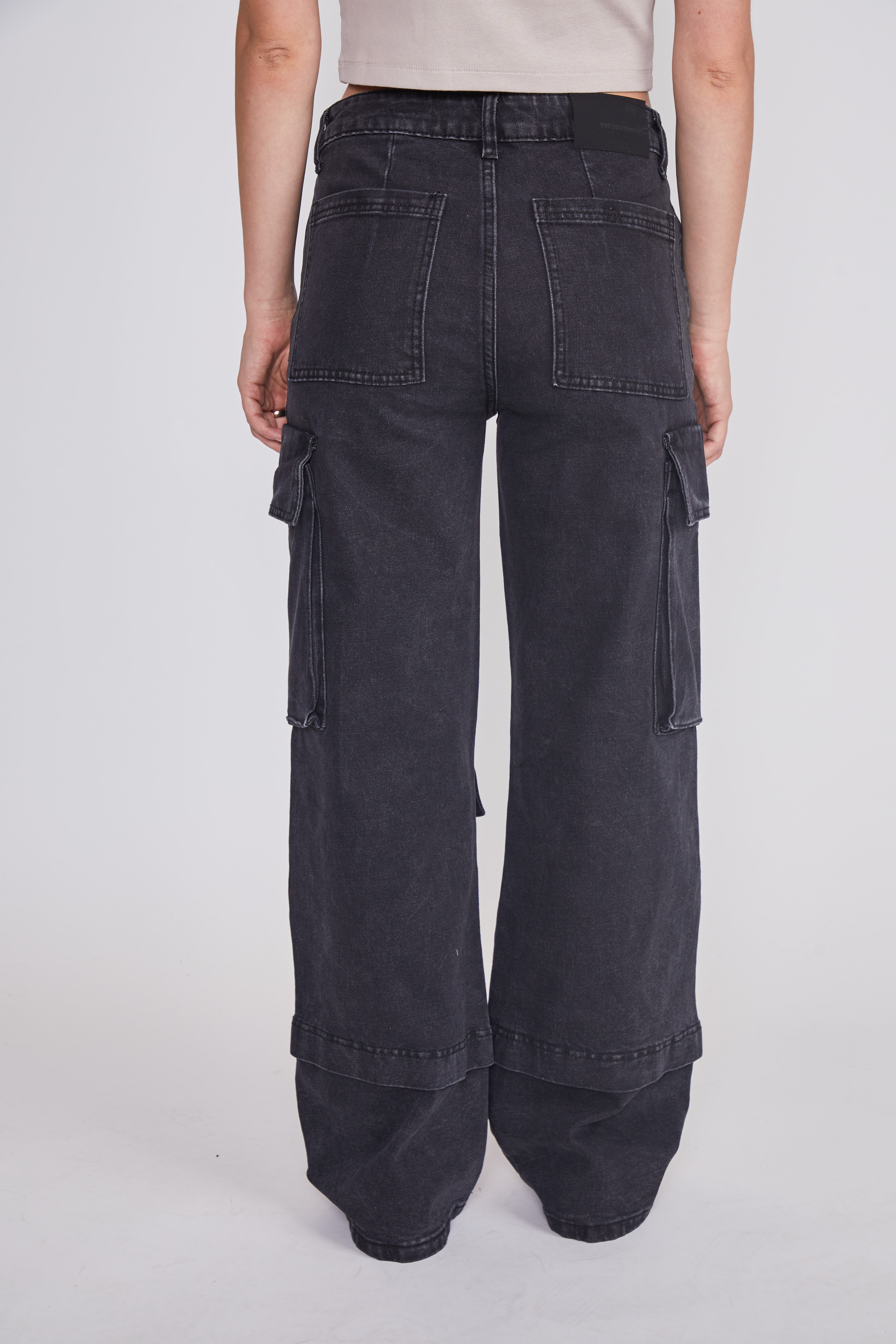 Jeans Mujer Cargo Multibolsillos Negro Sioux 4