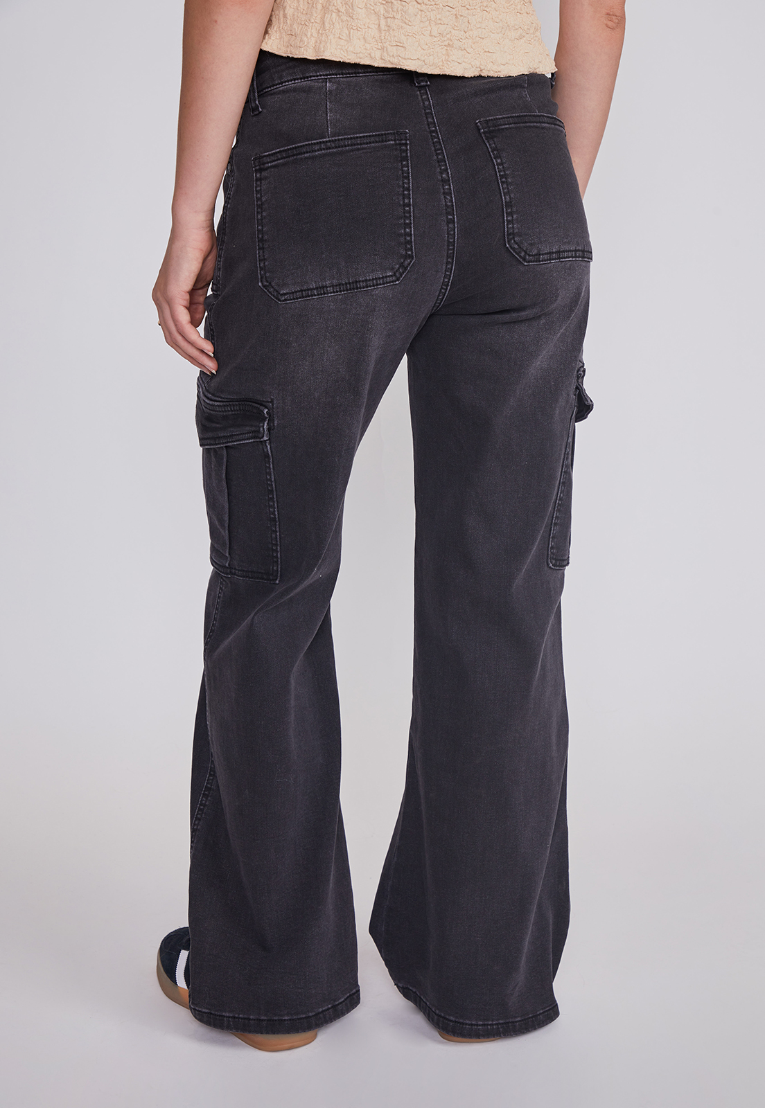 Jeans Mujer Cargo Elasticado Negro Sioux 4
