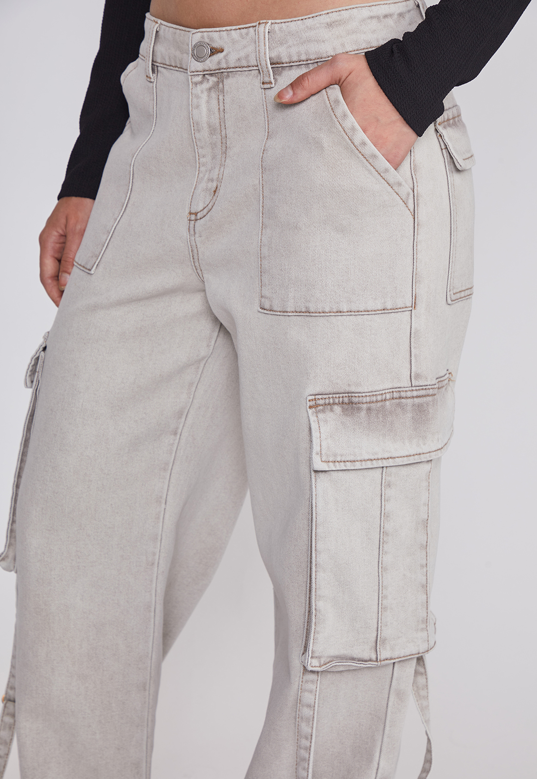 Jeans Mujer Cargo Tiras Gris Sioux 3