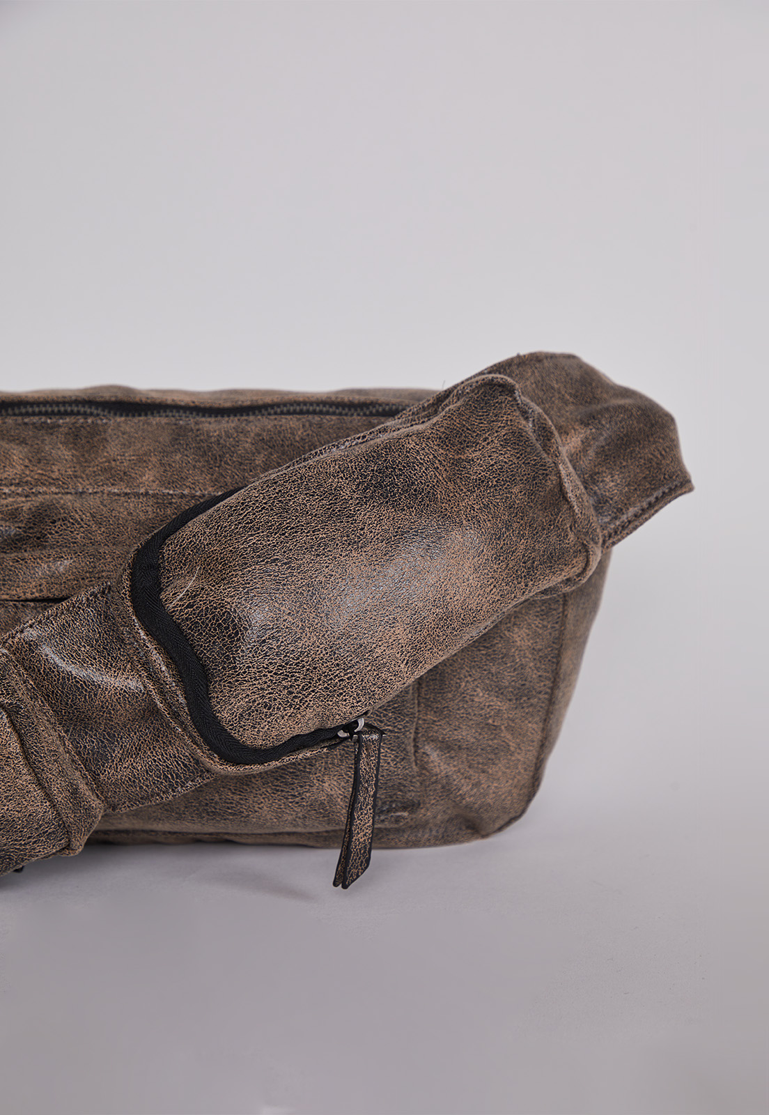 Bolso Crossback Multibolsillos Café Sioux 4