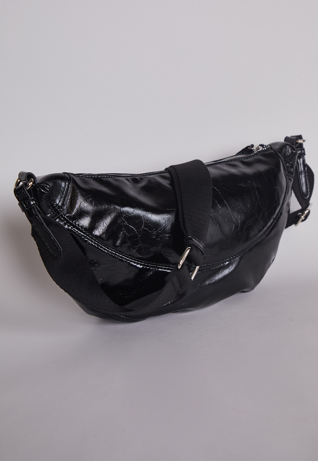 Cartera Crossbody Medialuna Negro Sioux 4