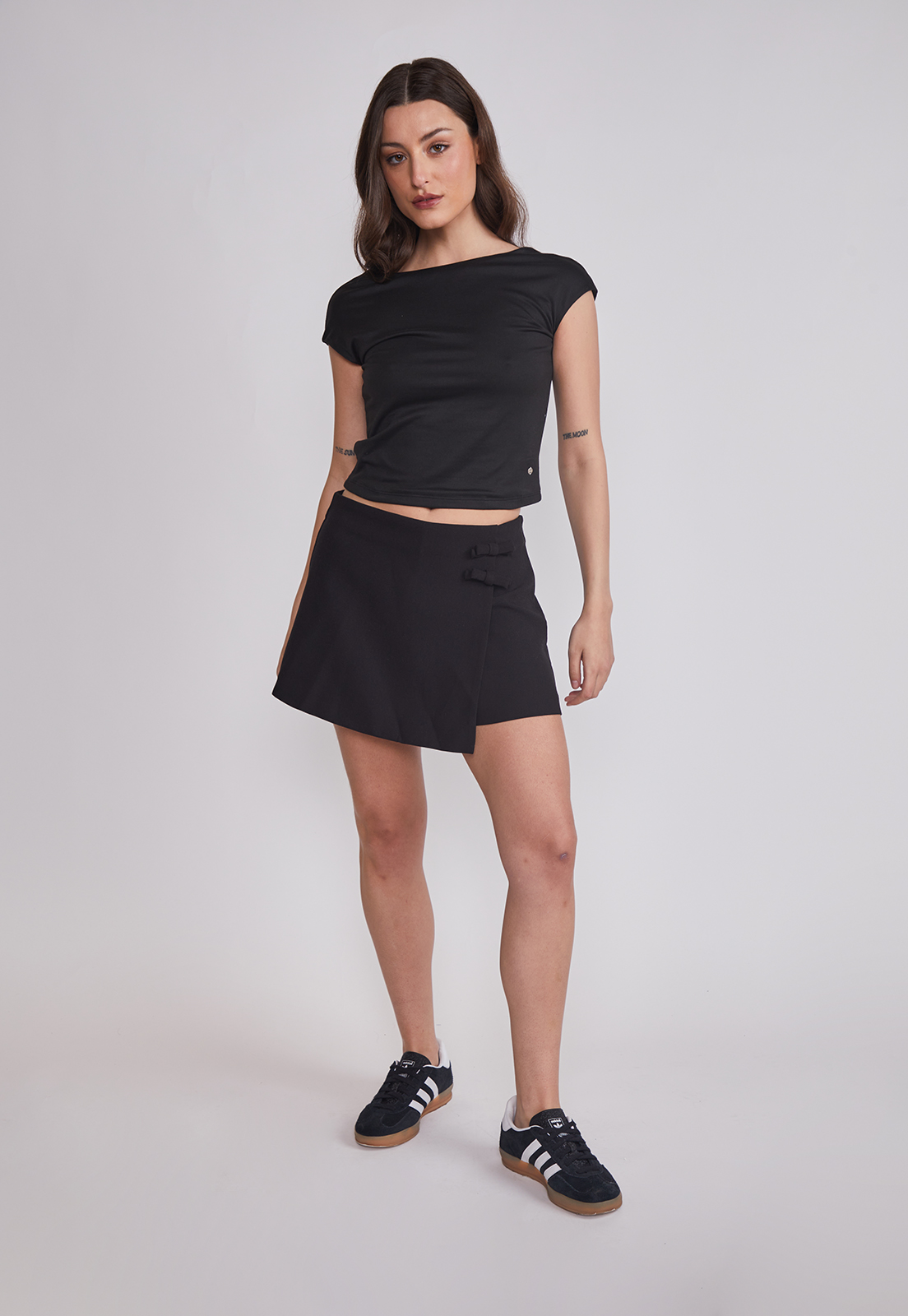 Falda Short Mujer Lazos Negro Sioux 2