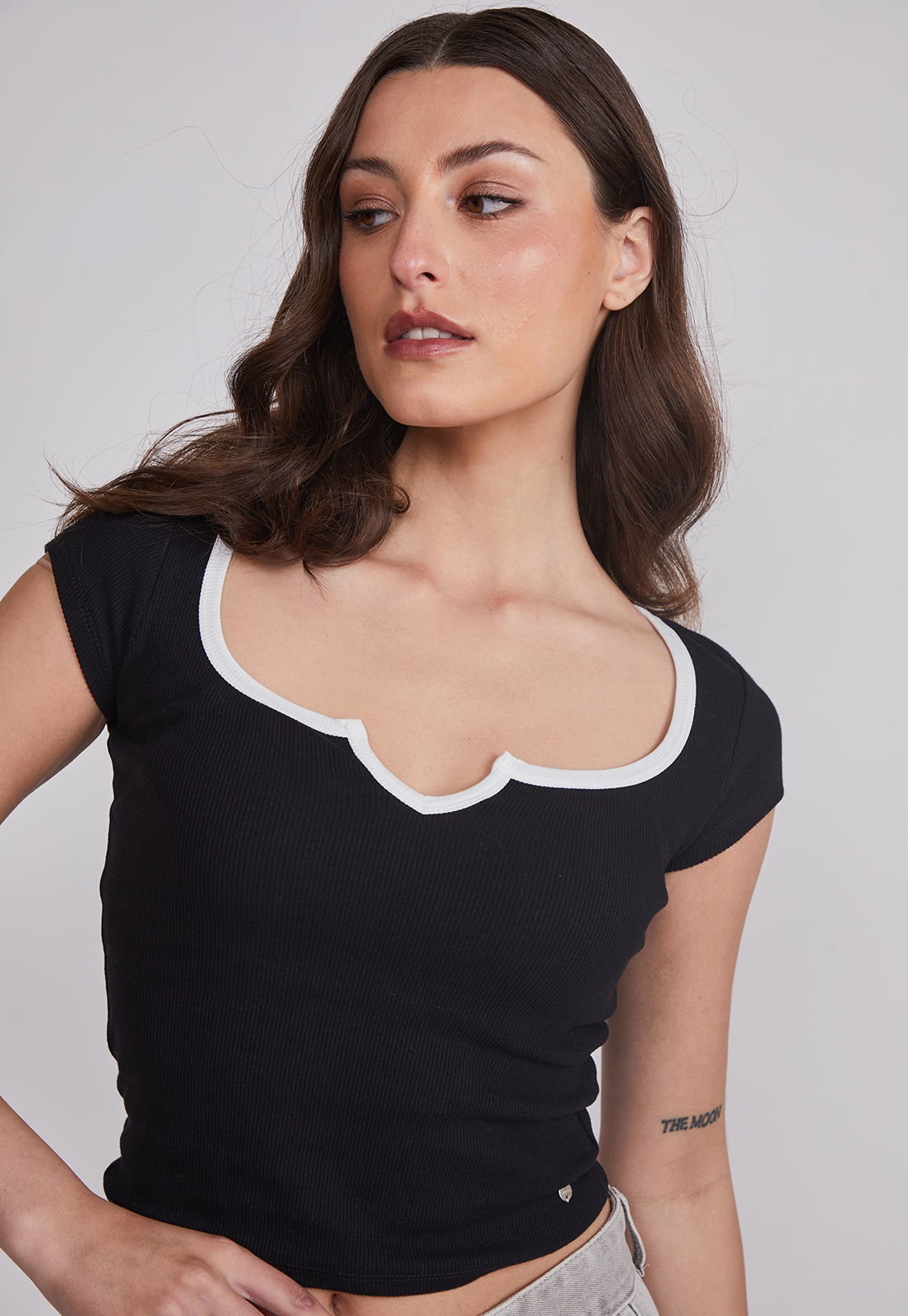 Polera Mujer Escote Contraste Negro Sioux 3