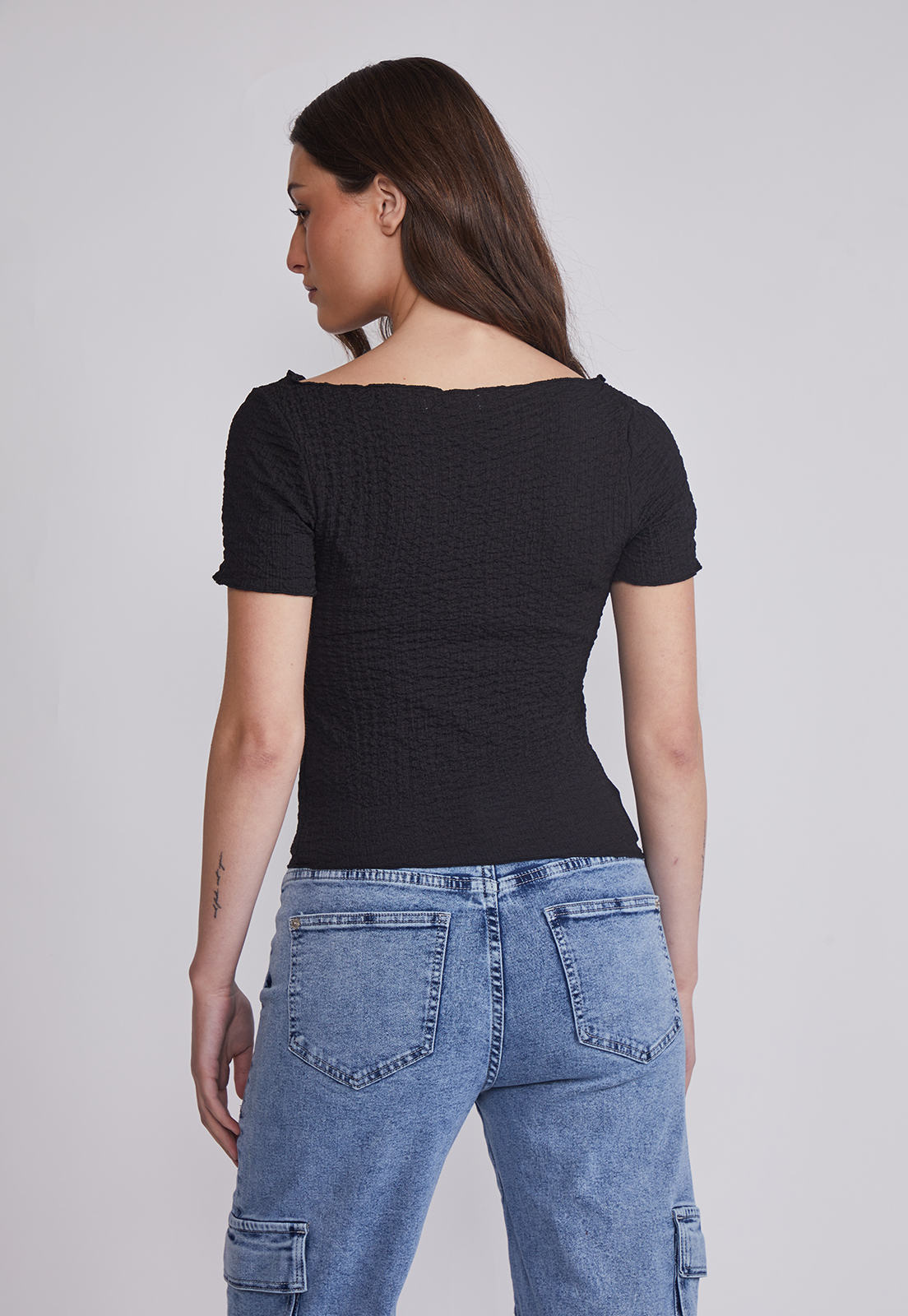Polera Mujer Texturada Rulet Negro Sioux 2