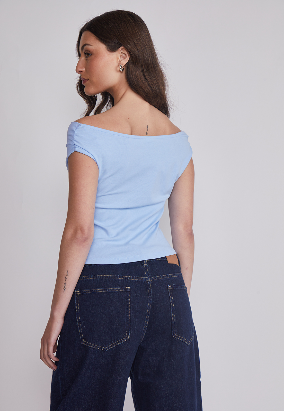 Polera Mujer Pliegues Hombros Celeste Sioux 2