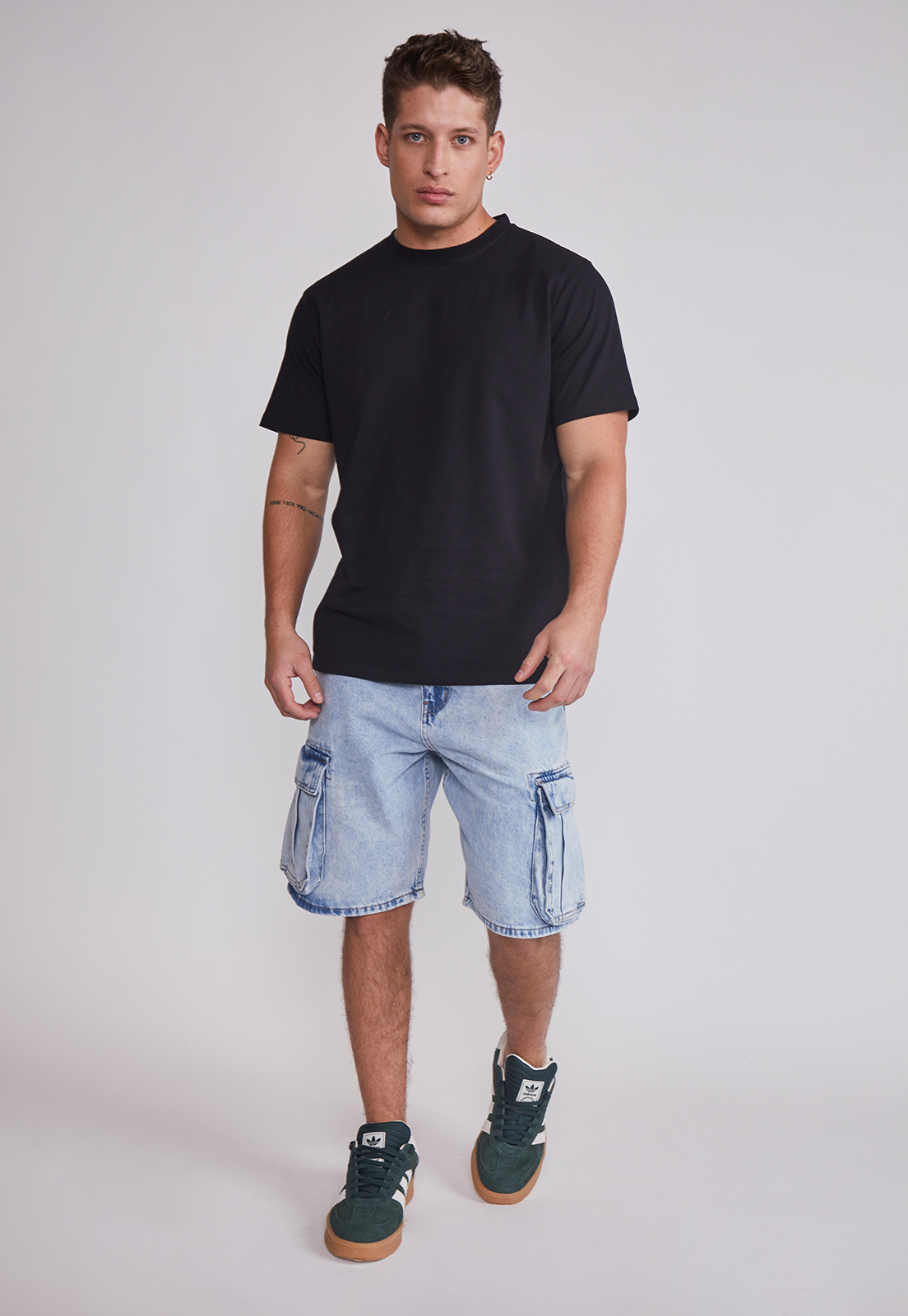 Bermuda Hombre Cargo Azul Sioux 4