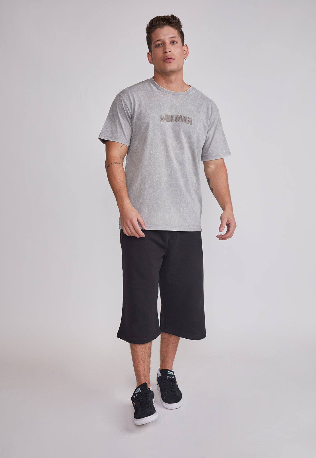 Polera Hombre Lavada Bordado Gris Sioux 3