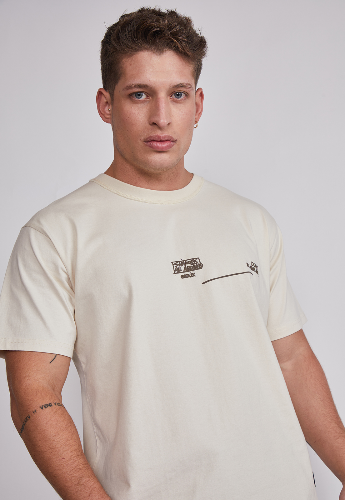 Polera Hombre Serpiente Beige Sioux 5