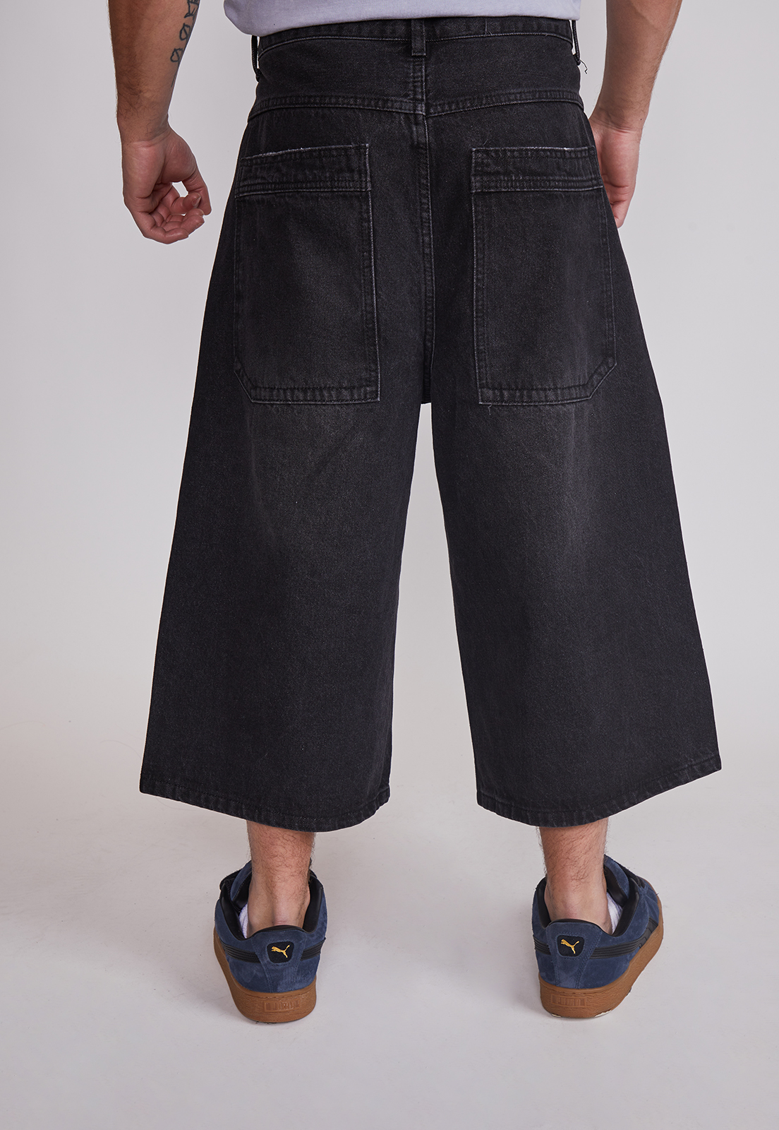 Bermuda Hombre Super Baggy Negro Sioux 4