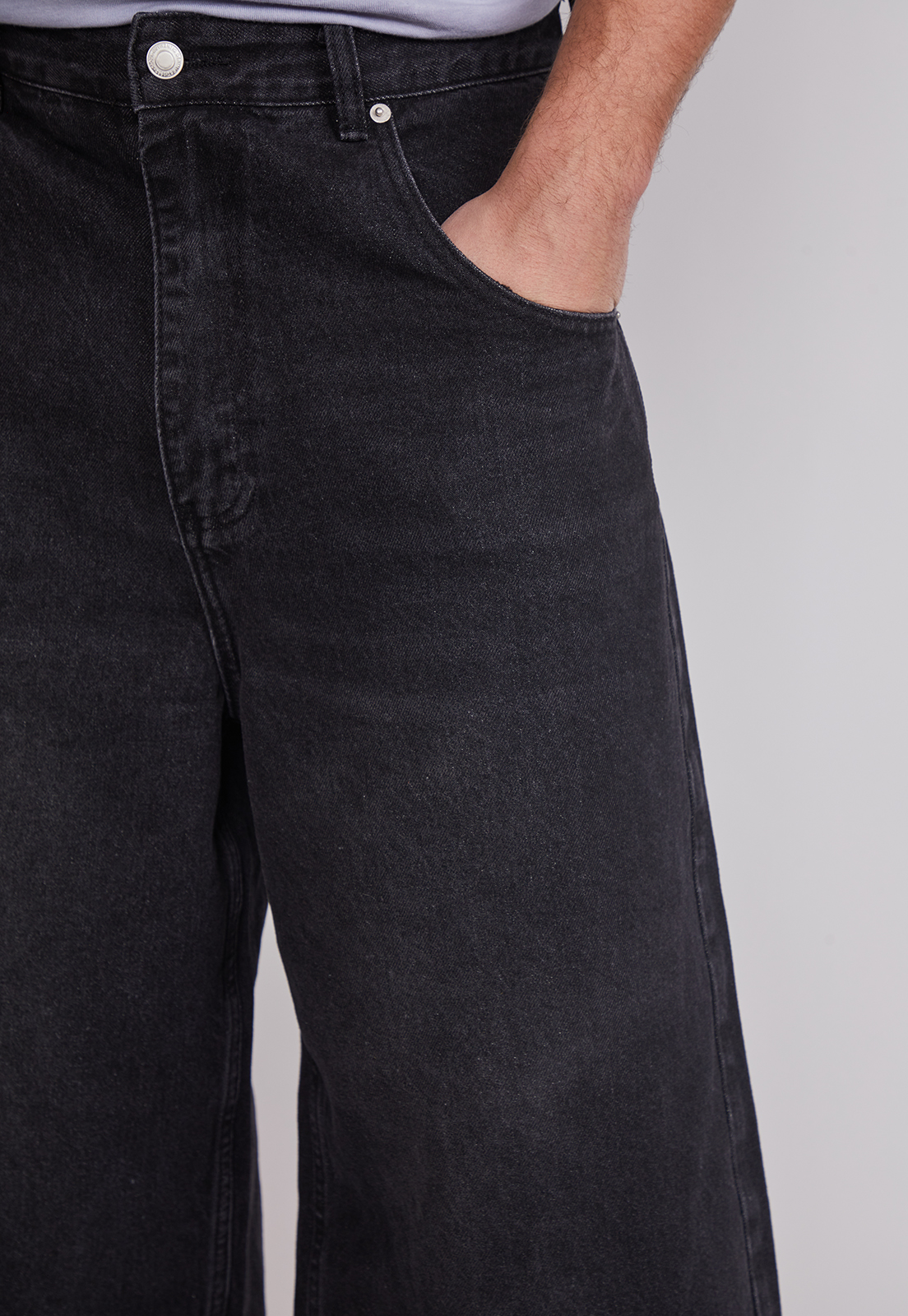 Bermuda Hombre Super Baggy Negro Sioux 3