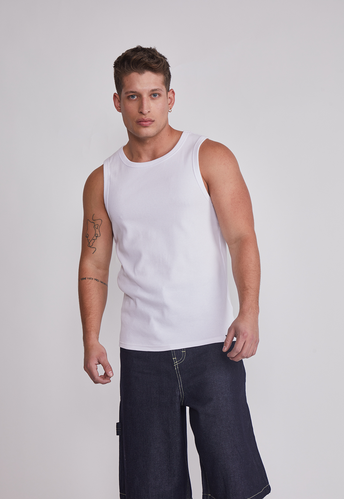 Polera Sin Manga Hombre Sin Manga Lisa Blanco Sioux 1