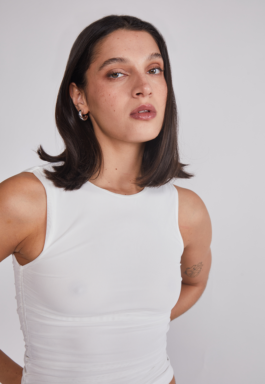 Peto Mujer Recogido Lateral Blanco Sioux 5