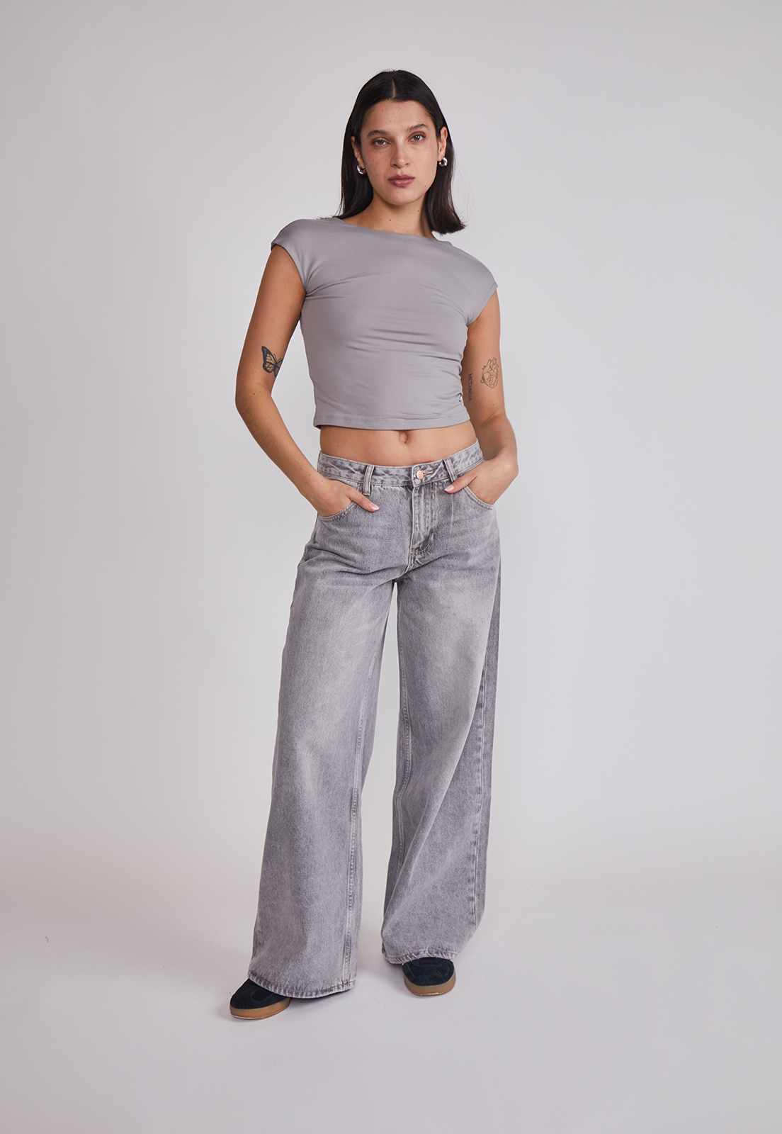 Polera Mujer Espalda Rebajada Gris Sioux 3