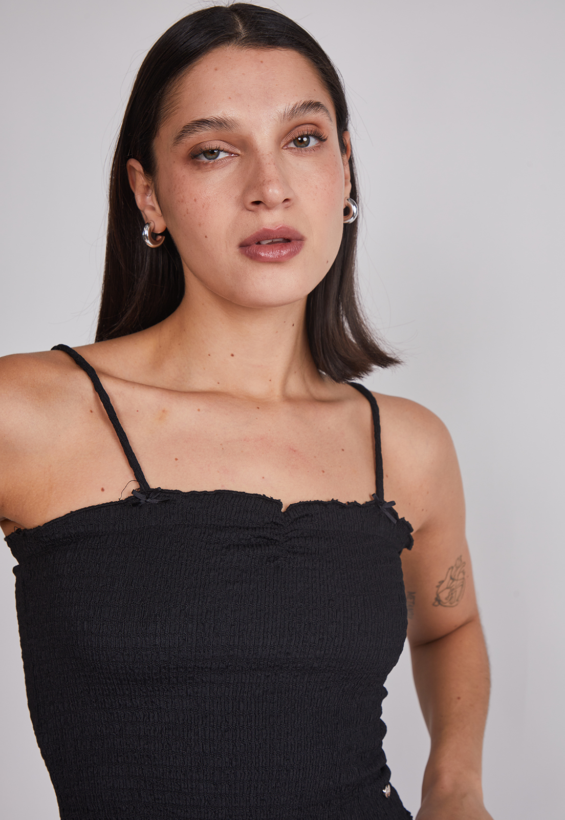 Peto Mujer Tela Texturada Negro Sioux 5