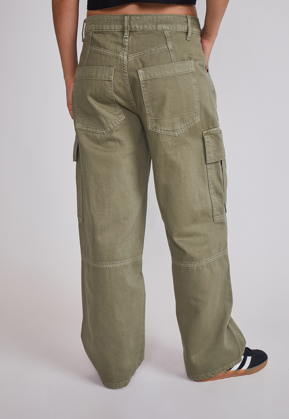 Pantalón Mujer Baggy Cargo Verde Sioux 4