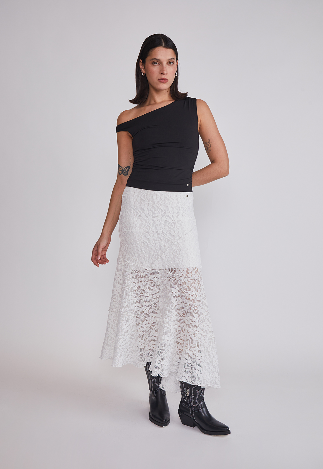 Peto Mujer Hombro Caído Negro Sioux 3