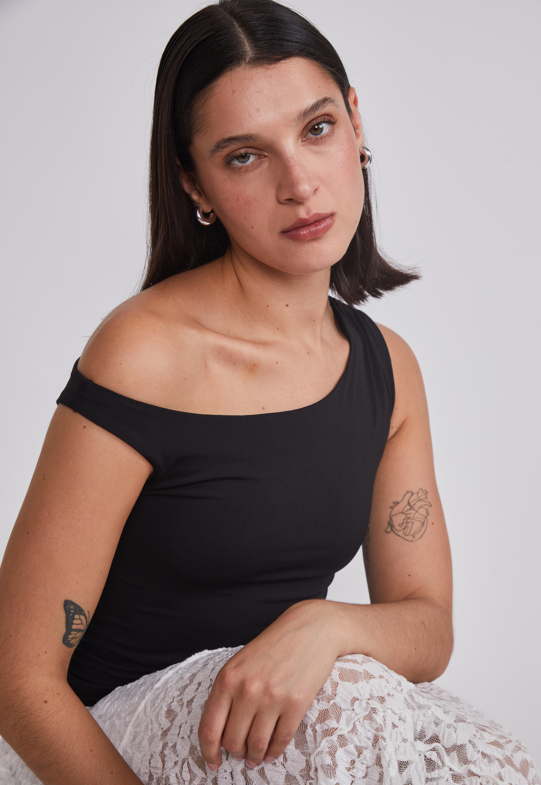 Peto Mujer Hombro Caído Negro Sioux 5