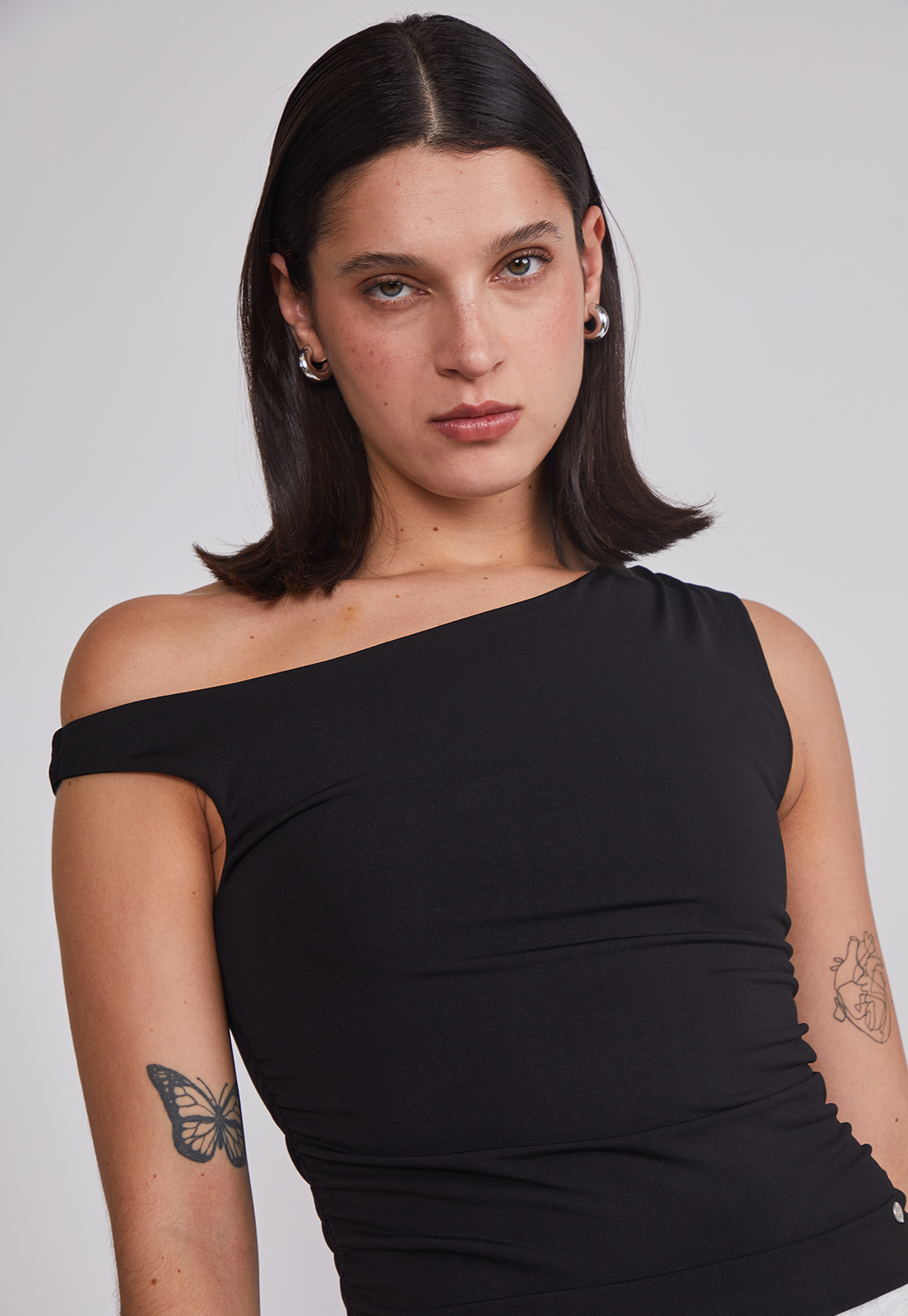 Peto Mujer Hombro Caído Negro Sioux 4